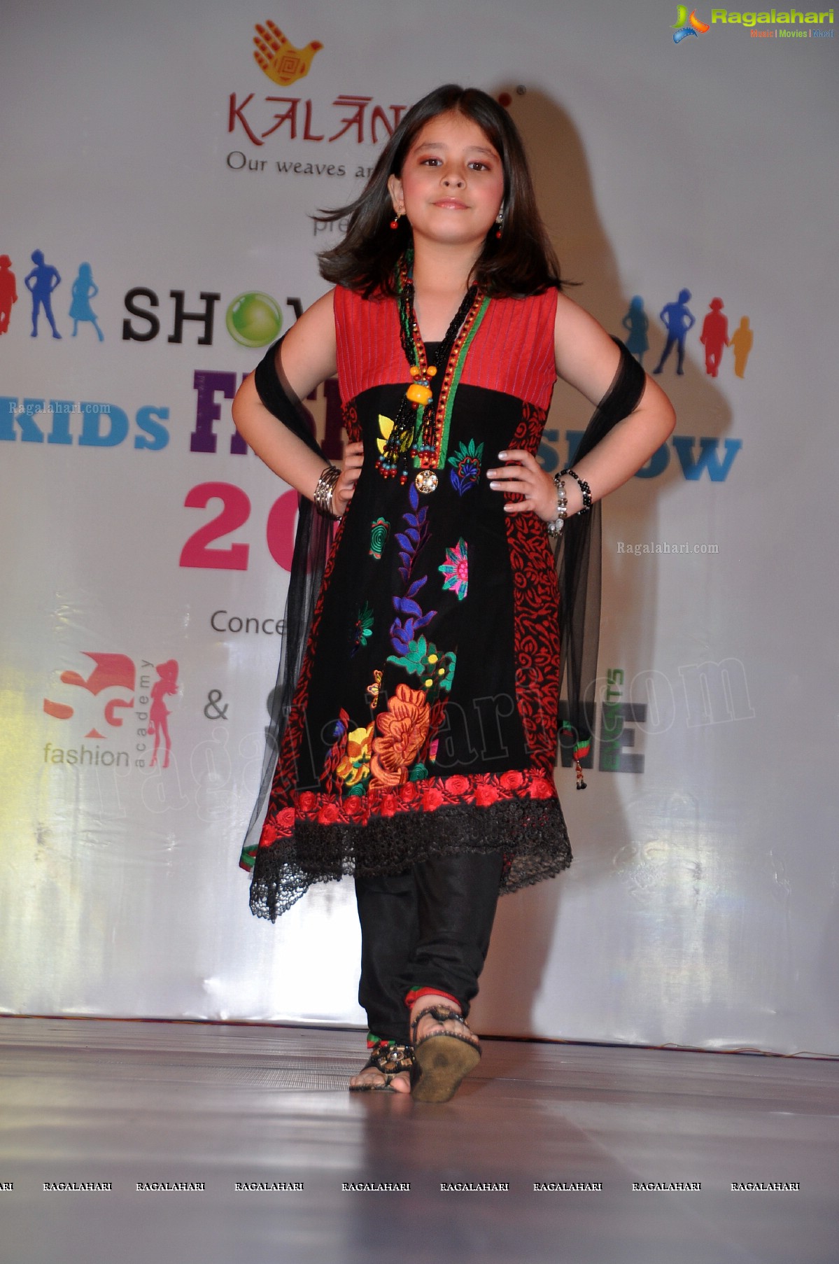 Kalanjali Kids Fashion Show 2012 by Sunny Anand and Srikanth Gatla