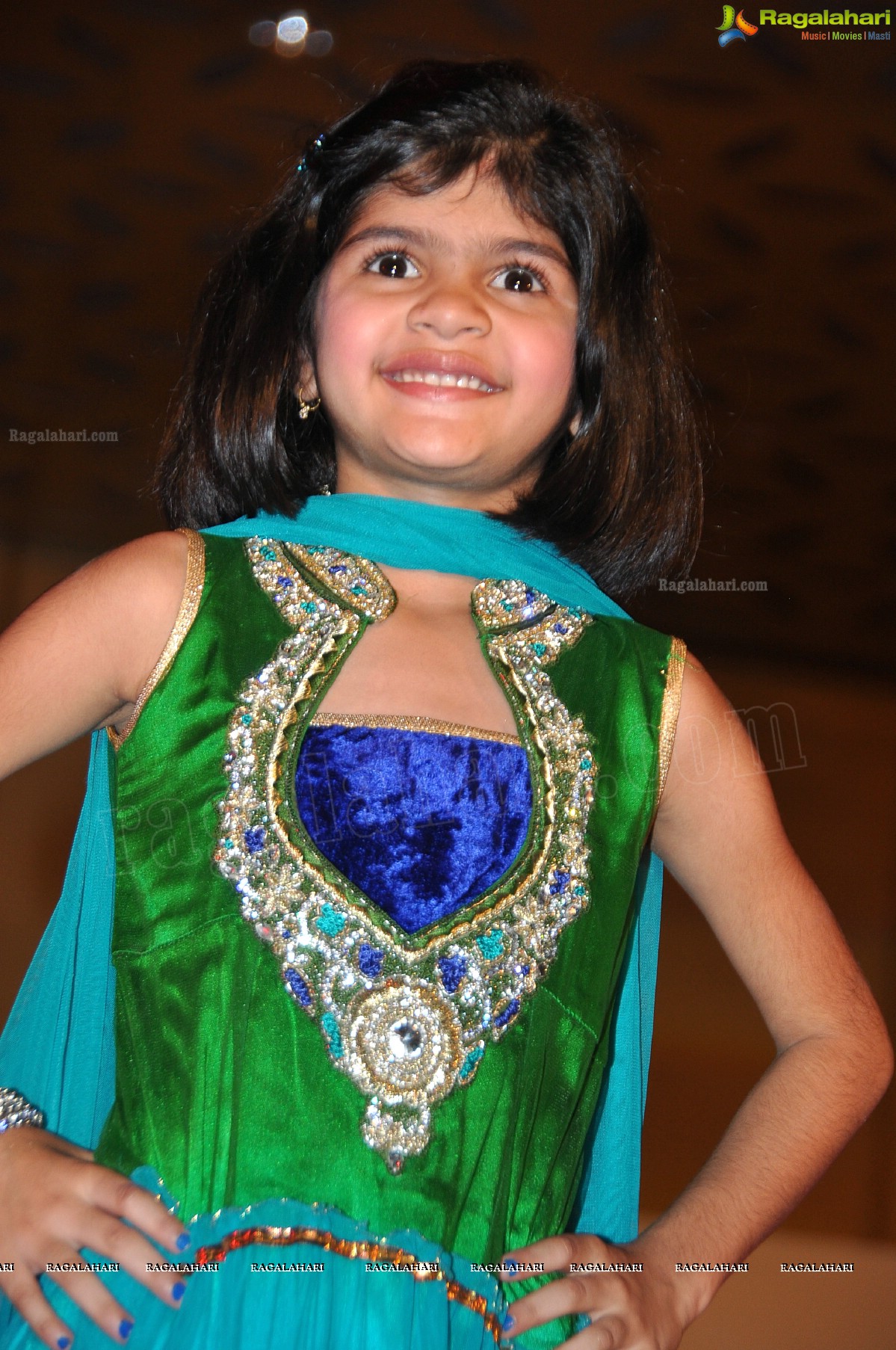 Kalanjali Kids Fashion Show 2012 by Sunny Anand and Srikanth Gatla