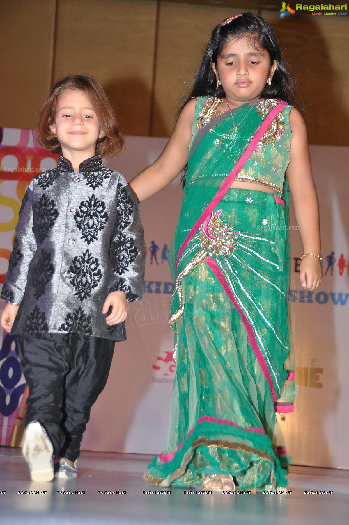 Kalanjali Kids Fashion Show 2012 by Sunny Anand and Srikanth Gatla