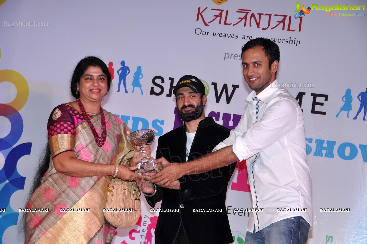 Kalanjali Kids Fashion Show 2012 by Sunny Anand and Srikanth Gatla