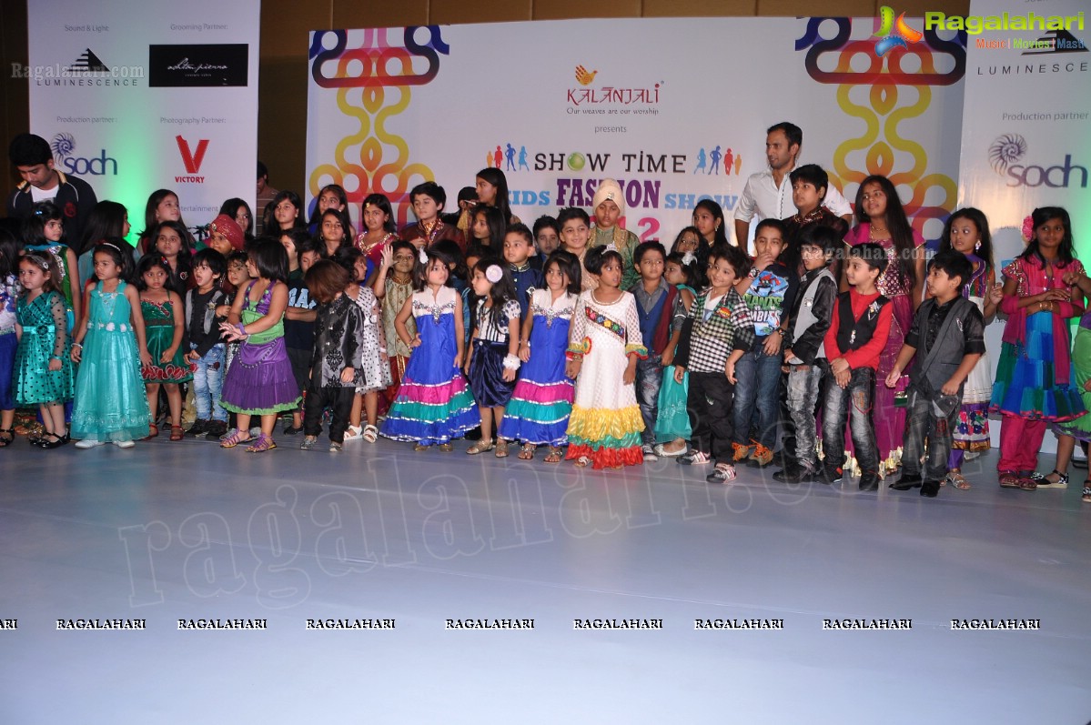 Kalanjali Kids Fashion Show 2012 by Sunny Anand and Srikanth Gatla