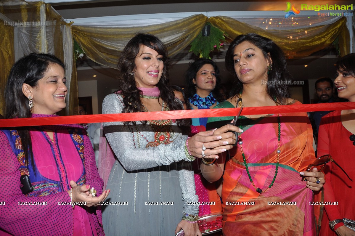 Pooja Bedi inaugurates Khwaaish Exhibition at Hotel Taj Krishna, Hyderabad