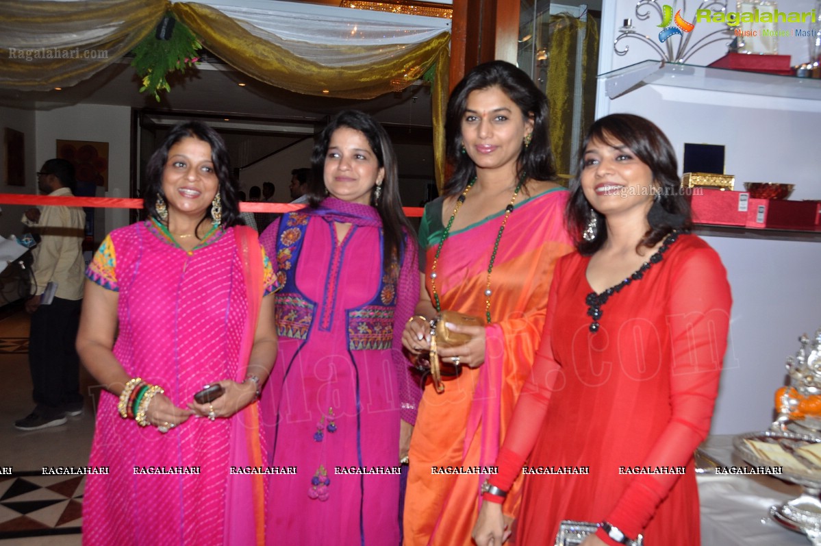 Pooja Bedi inaugurates Khwaaish Exhibition at Hotel Taj Krishna, Hyderabad