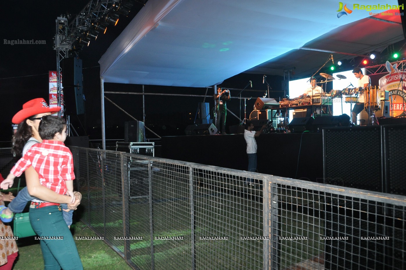 Kingfisher Premium – The Great Indian Octoberfest 2012, Hyderabad (Day 1)