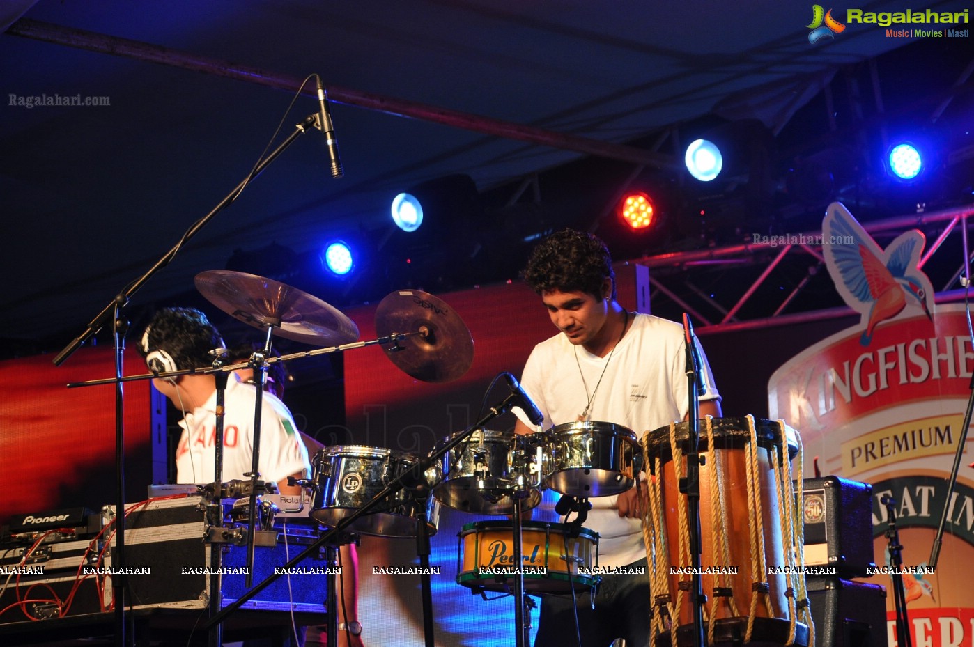 Kingfisher Premium – The Great Indian Octoberfest 2012, Hyderabad (Day 1)