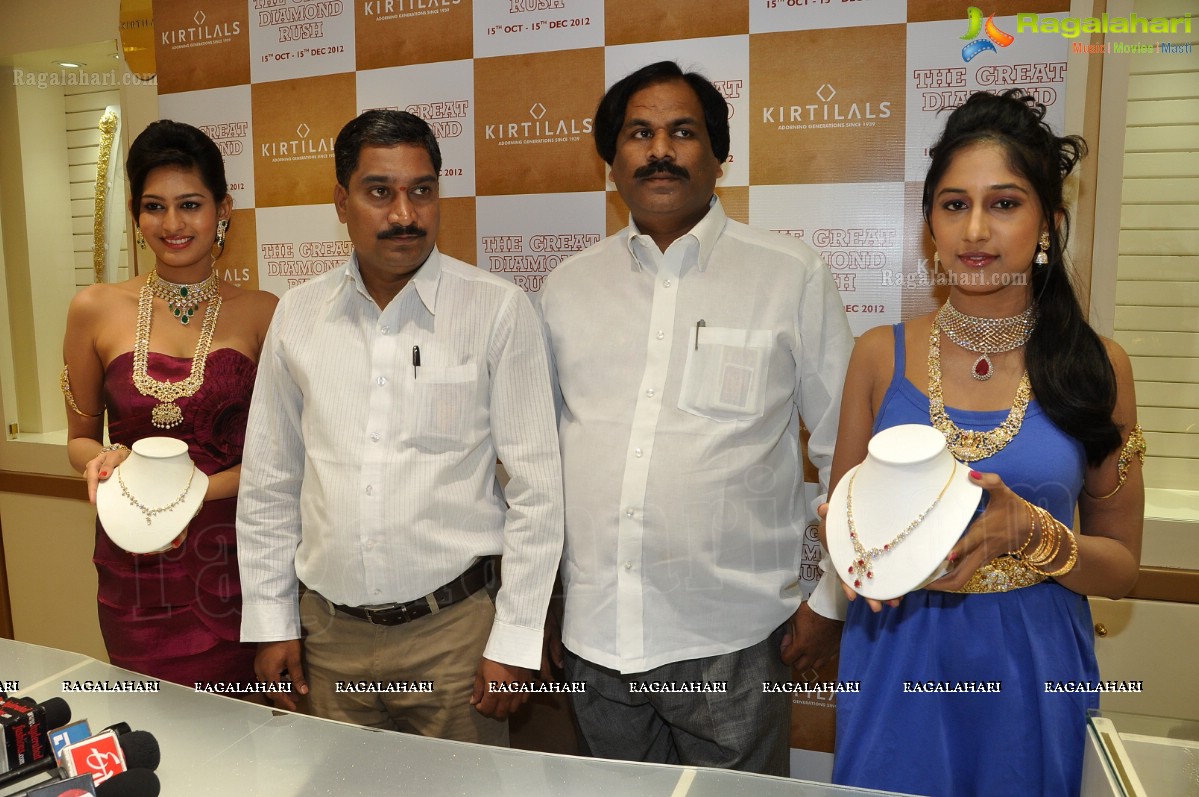 Kirtilals Hyderabad 2012 Diwali Offers Launch