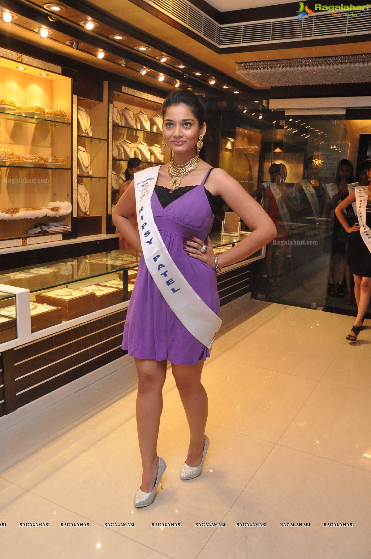 Miss Hyderabad 2012 Finalists at Manepally Jewellers