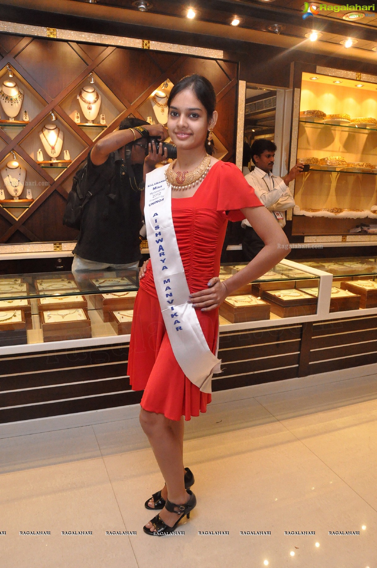 Miss Hyderabad 2012 Finalists at Manepally Jewellers