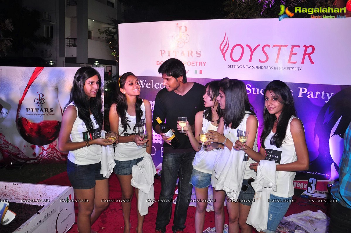 Success Celebration Party of Miss Hyderabad 2012 Beauties (Set 1)