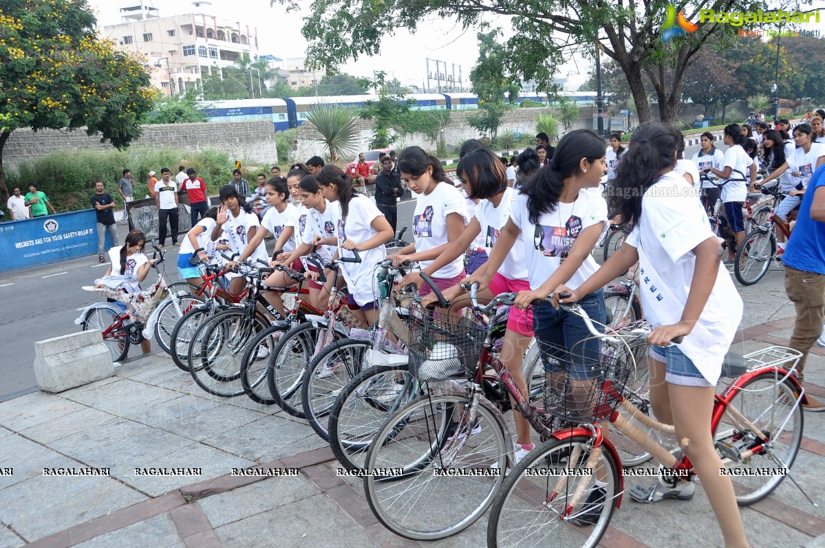 Miss Hyderabad 2012 Finalists go on a Green Ride, Hyderabad