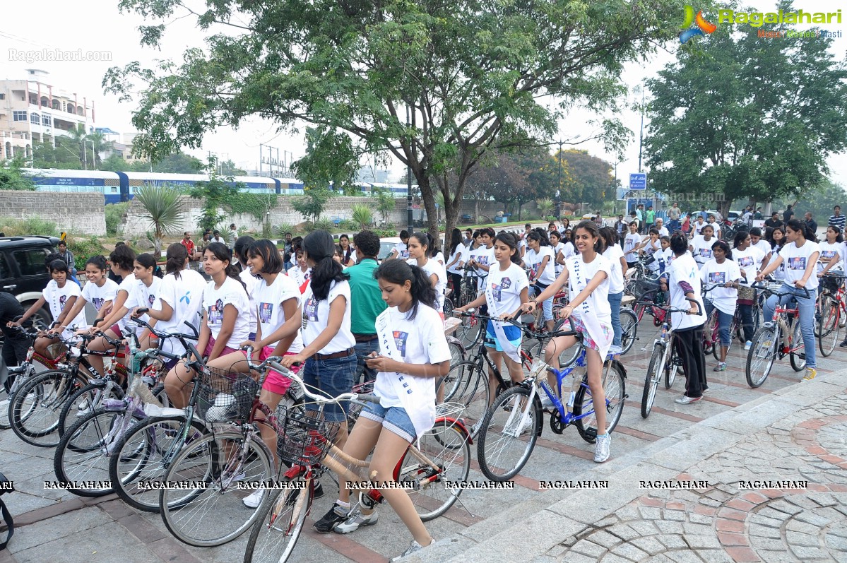 Miss Hyderabad 2012 Finalists go on a Green Ride, Hyderabad