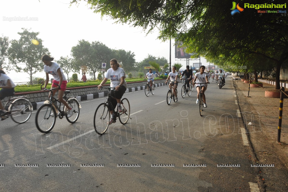 Miss Hyderabad 2012 Finalists go on a Green Ride, Hyderabad