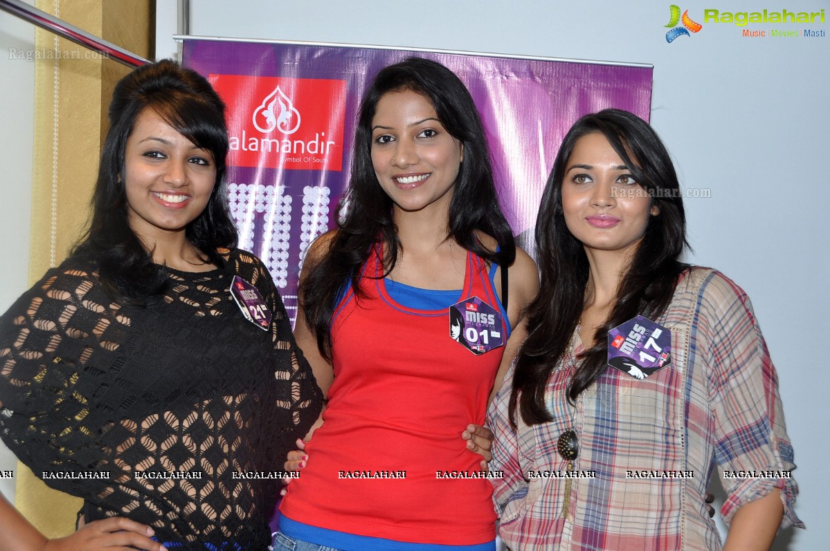 Kalamandir Miss Hyderabad 2012 Finalists at Ashton Pierra
