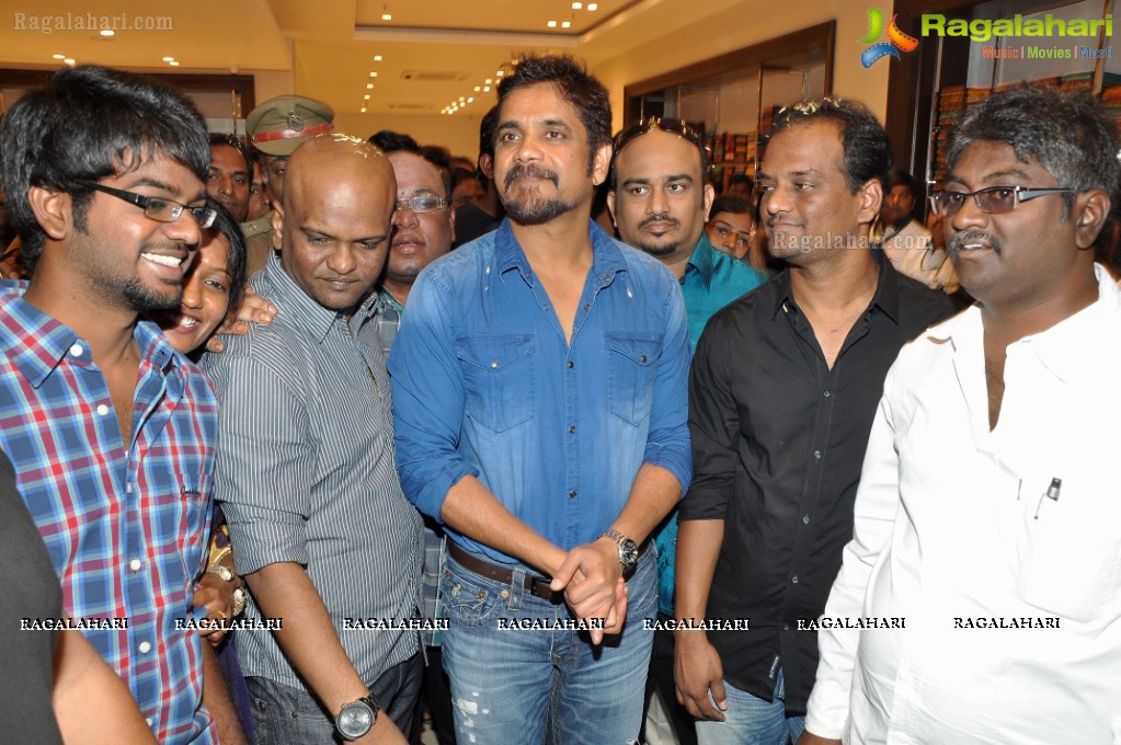 Nagarjuna launches 6 Fashion Mall at Kothapet, Hyderabad