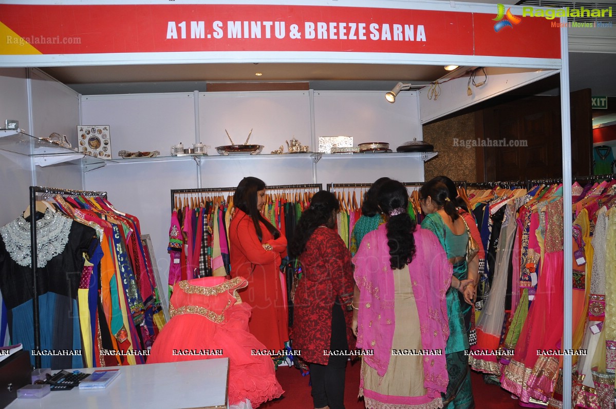 Neetu Lulla launches Akritti Elite Exhibition & Sale, Hyd