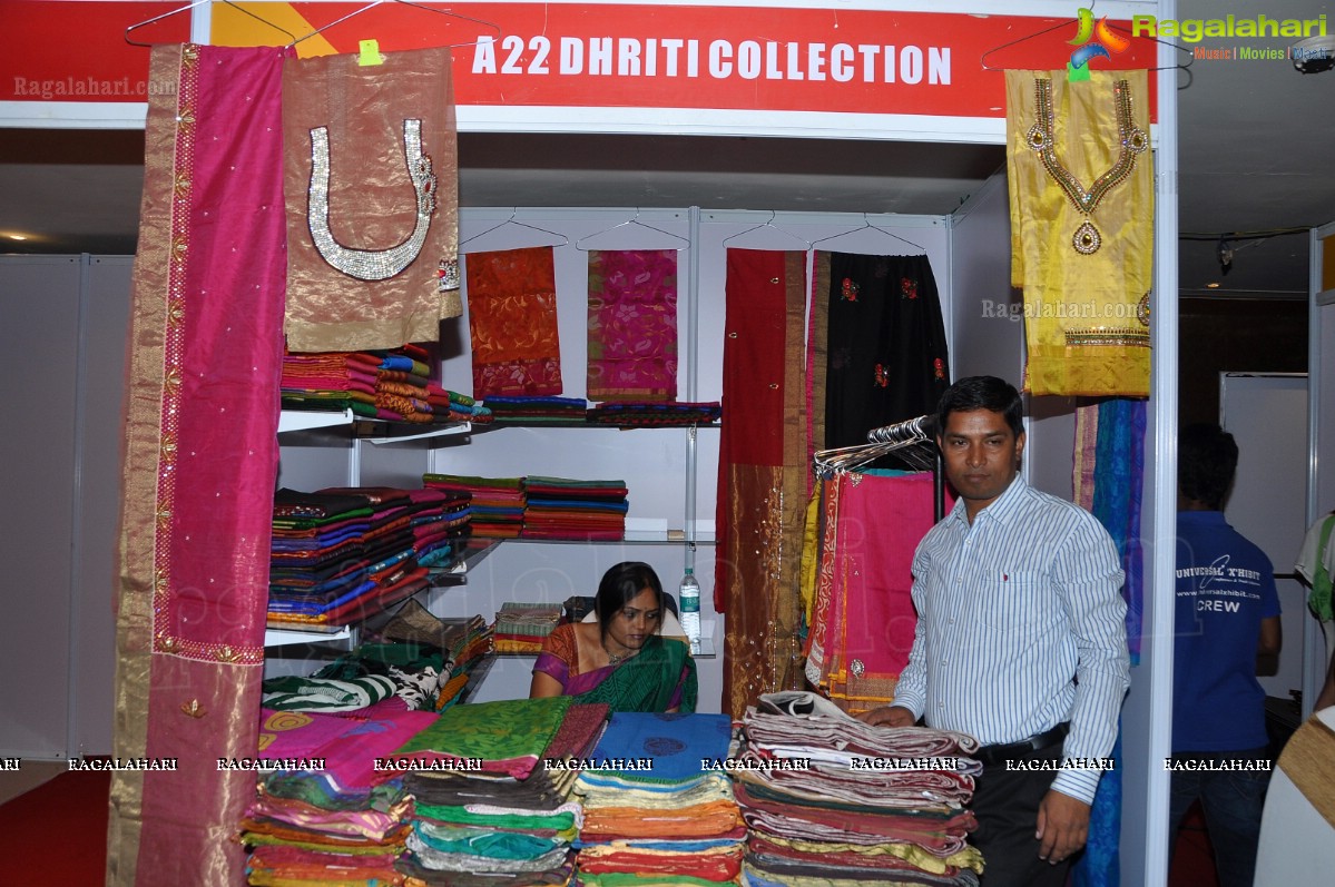 Neetu Lulla launches Akritti Elite Exhibition & Sale, Hyd