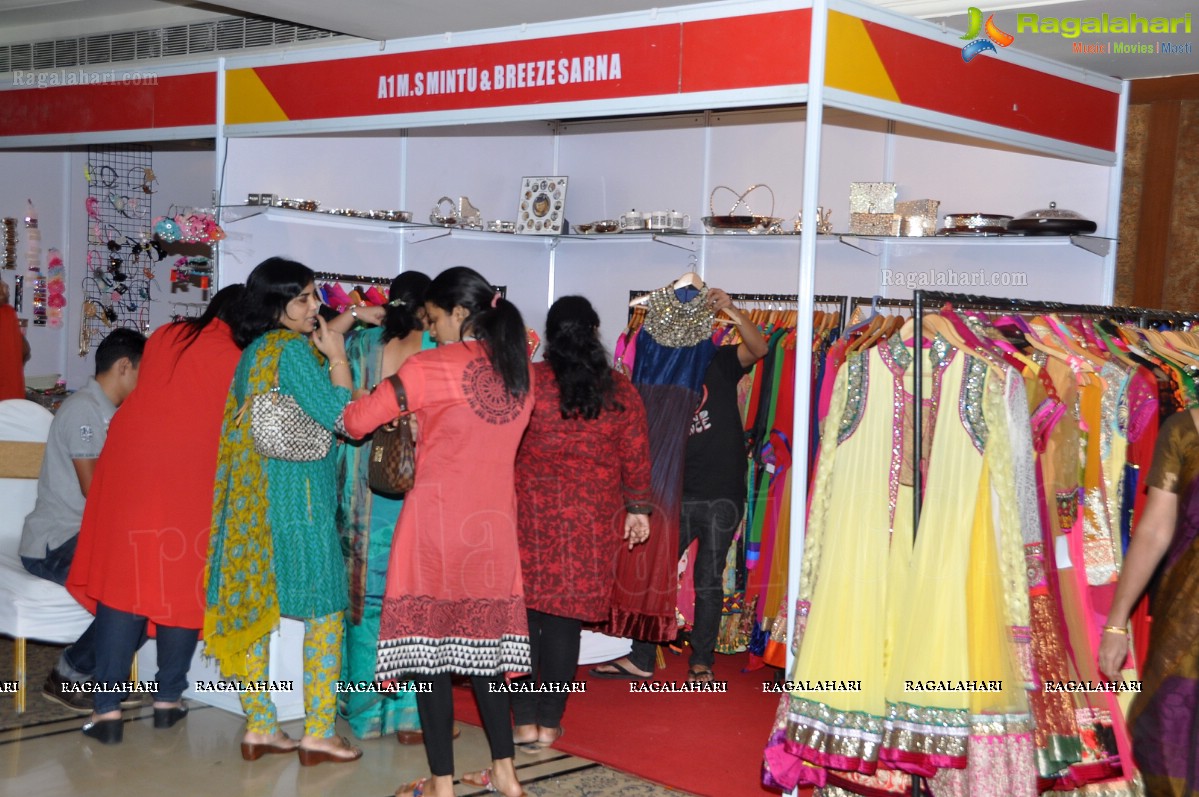 Neetu Lulla launches Akritti Elite Exhibition & Sale, Hyd