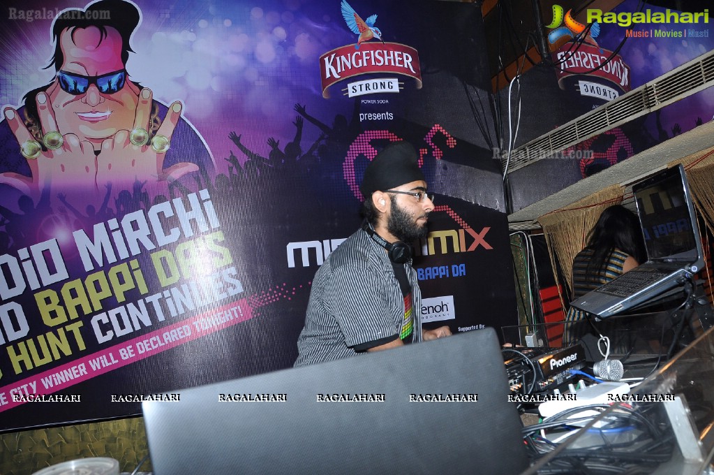 Radio Mirchi’s and Kingfisher Strong Power Soda’s Mirchimix DJ Hunt