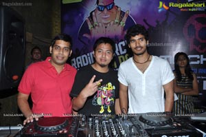 Radio Mirchi Kingfisher Mirchimix Dj Hunt