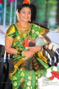 Raja Rajeswari Pictures Lucky Audio Release