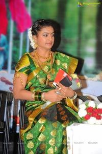 Raja Rajeswari Pictures Lucky Audio Release