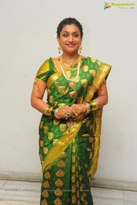 Raja Rajeswari Pictures Lucky Audio Release