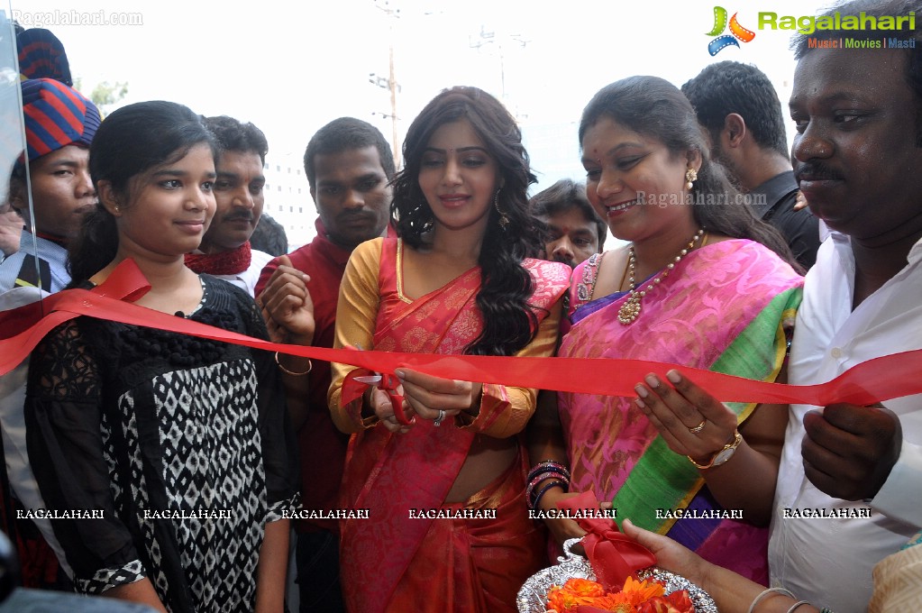 Samantha launches Kalanikethan Showroom, Kukatpally