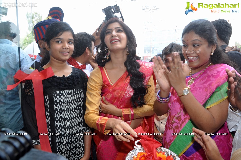 Samantha launches Kalanikethan Showroom, Kukatpally