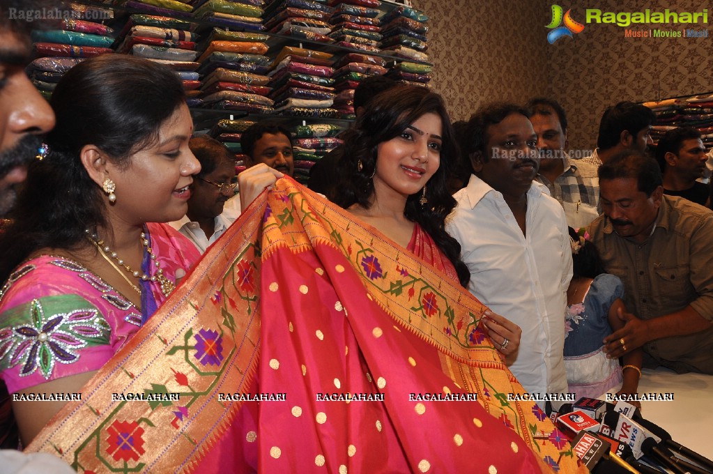 Samantha launches Kalanikethan Showroom, Kukatpally