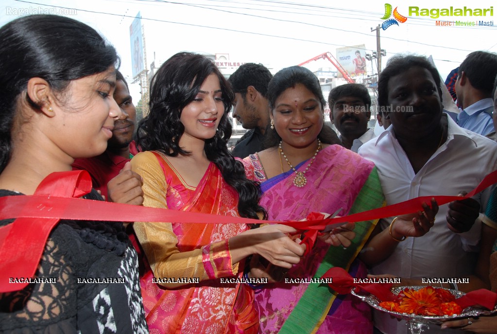 Samantha launches Kalanikethan Showroom, Kukatpally