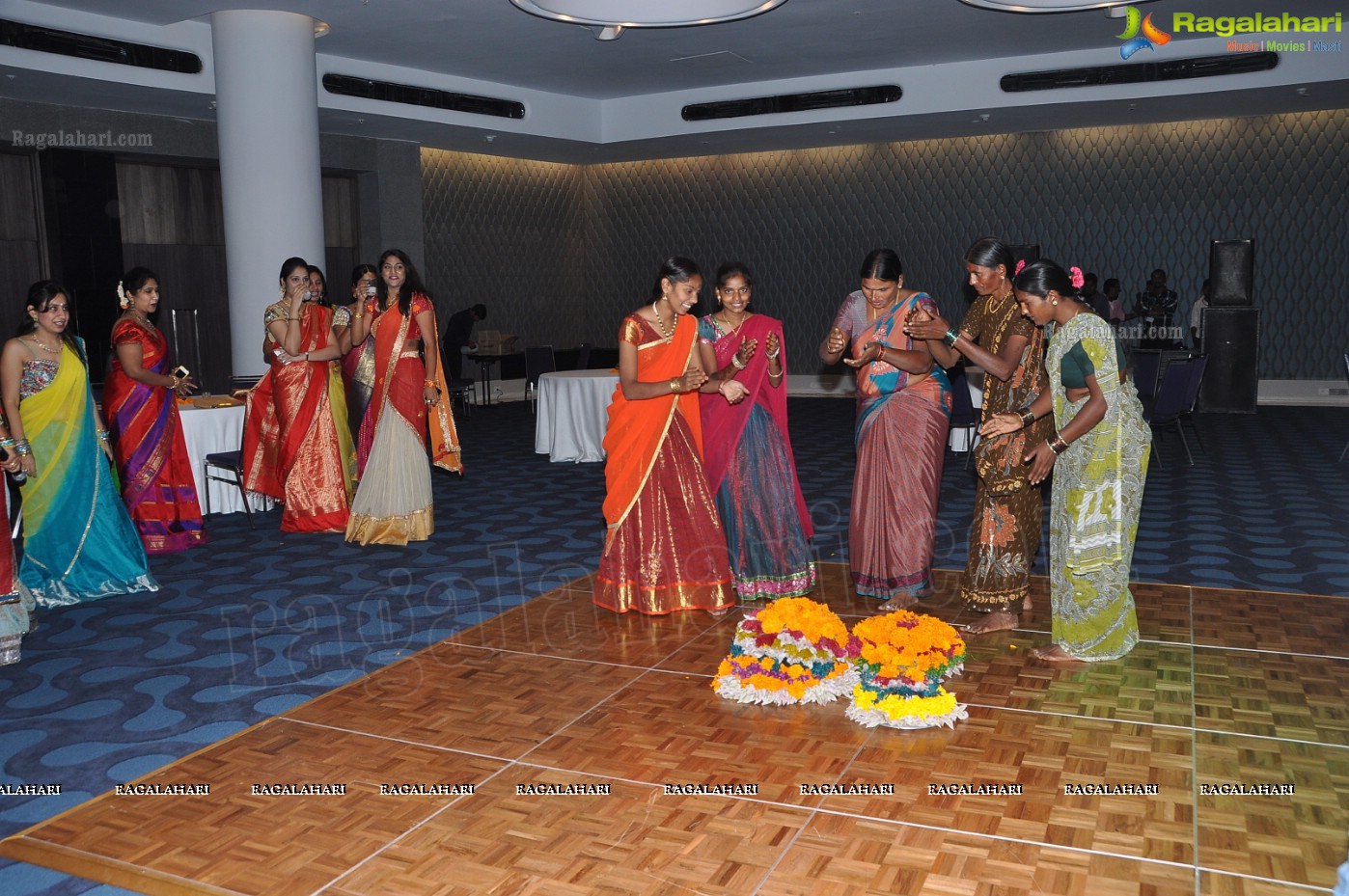 Club Se La Vie's Get Together by Nikitha Reddy