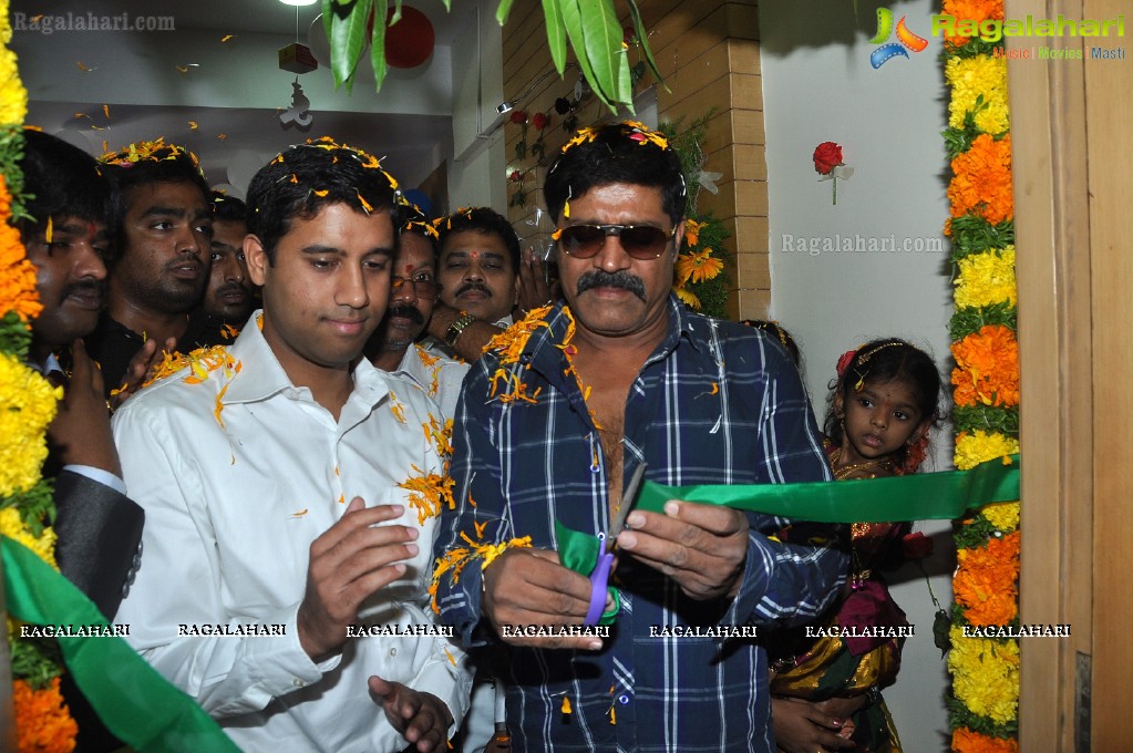 Srihari launches Java Learning Center, Hyderabad