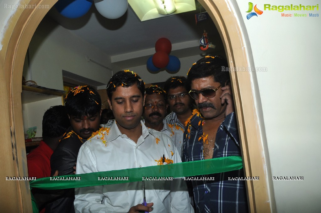 Srihari launches Java Learning Center, Hyderabad