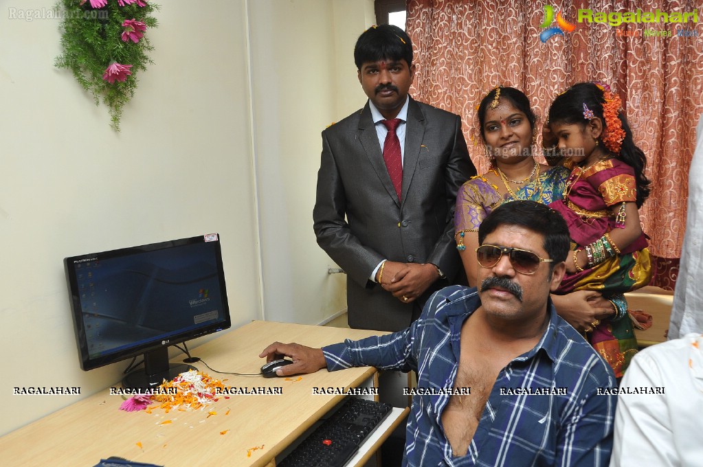 Srihari launches Java Learning Center, Hyderabad