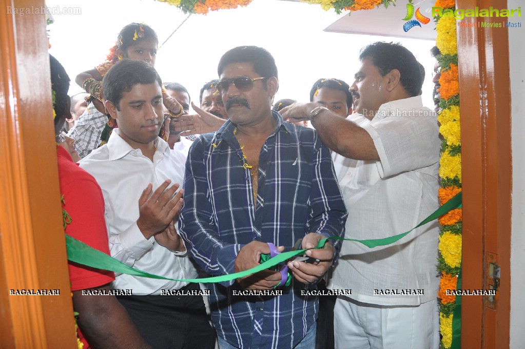 Srihari launches Java Learning Center, Hyderabad