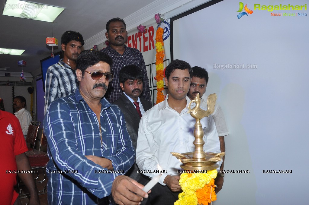 Srihari launches Java Learning Center, Hyderabad