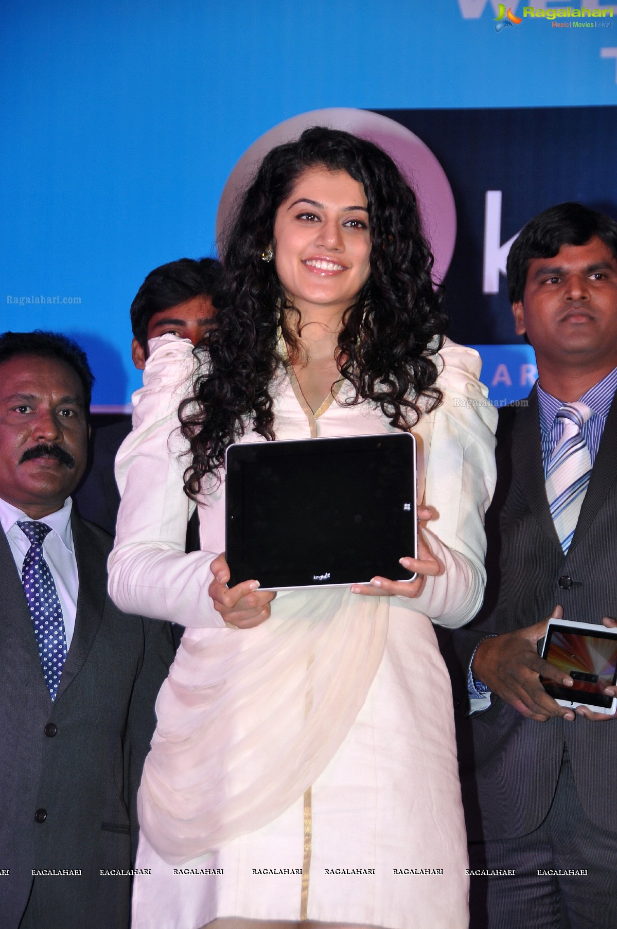 Taapsee launches King Tab