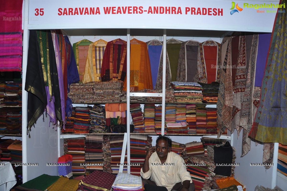 Weaves - The Cotton and Silk Spectrum at Sri Satya Sai Nigamagamam