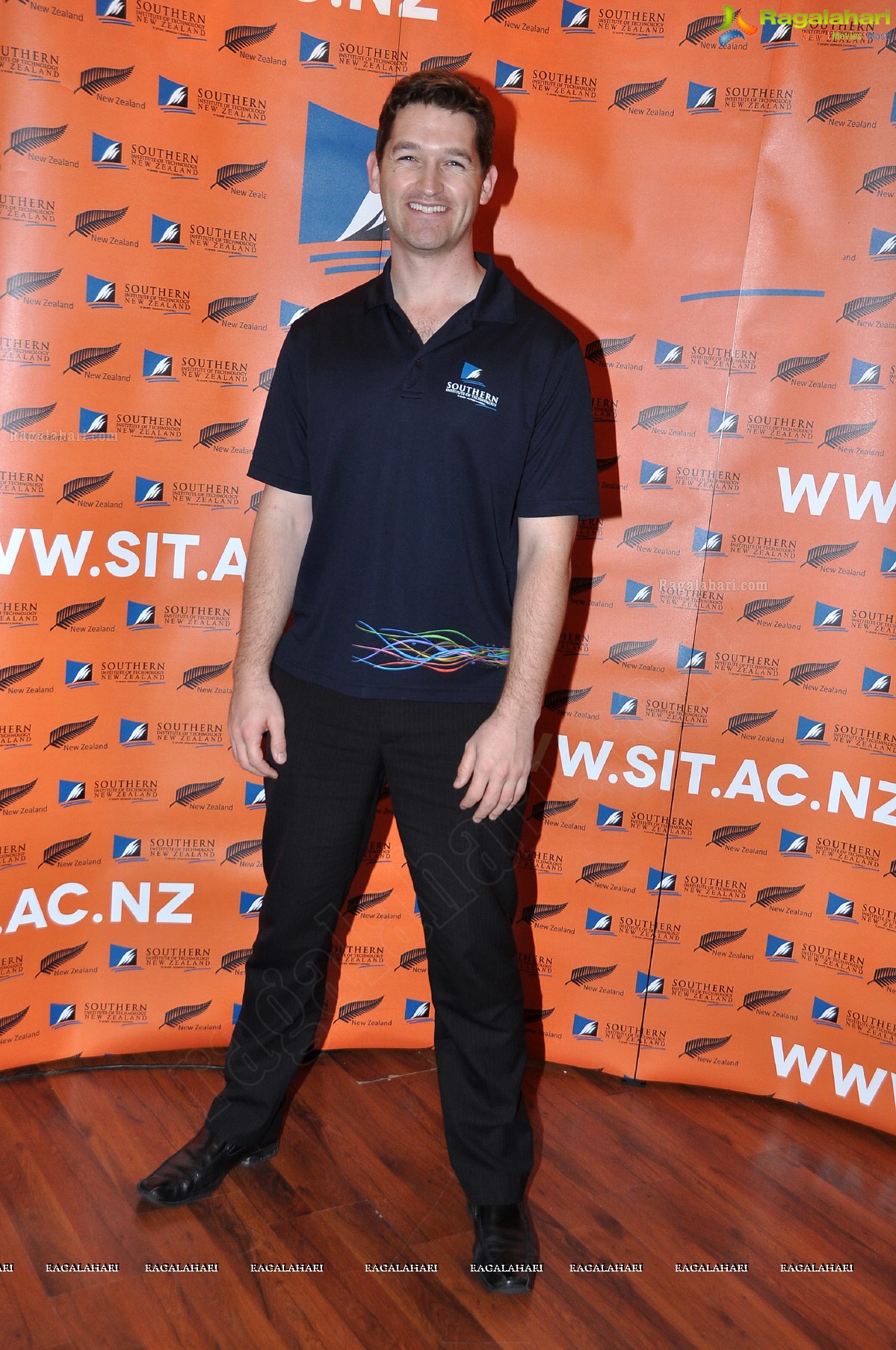 John Wright announces Premier scholarship scheme at SIT, Newzealand