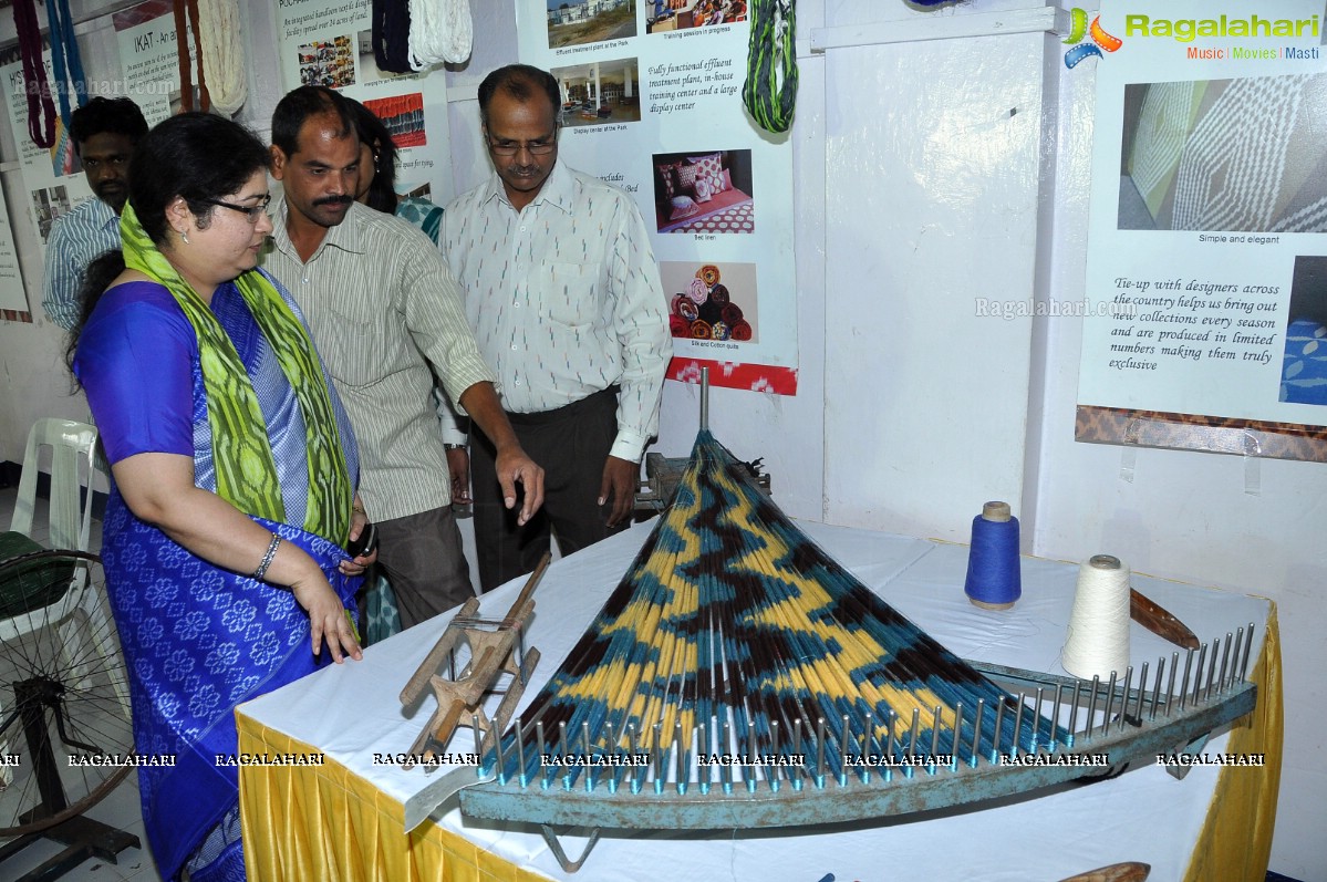 Pochampally IKAT Mela 2012