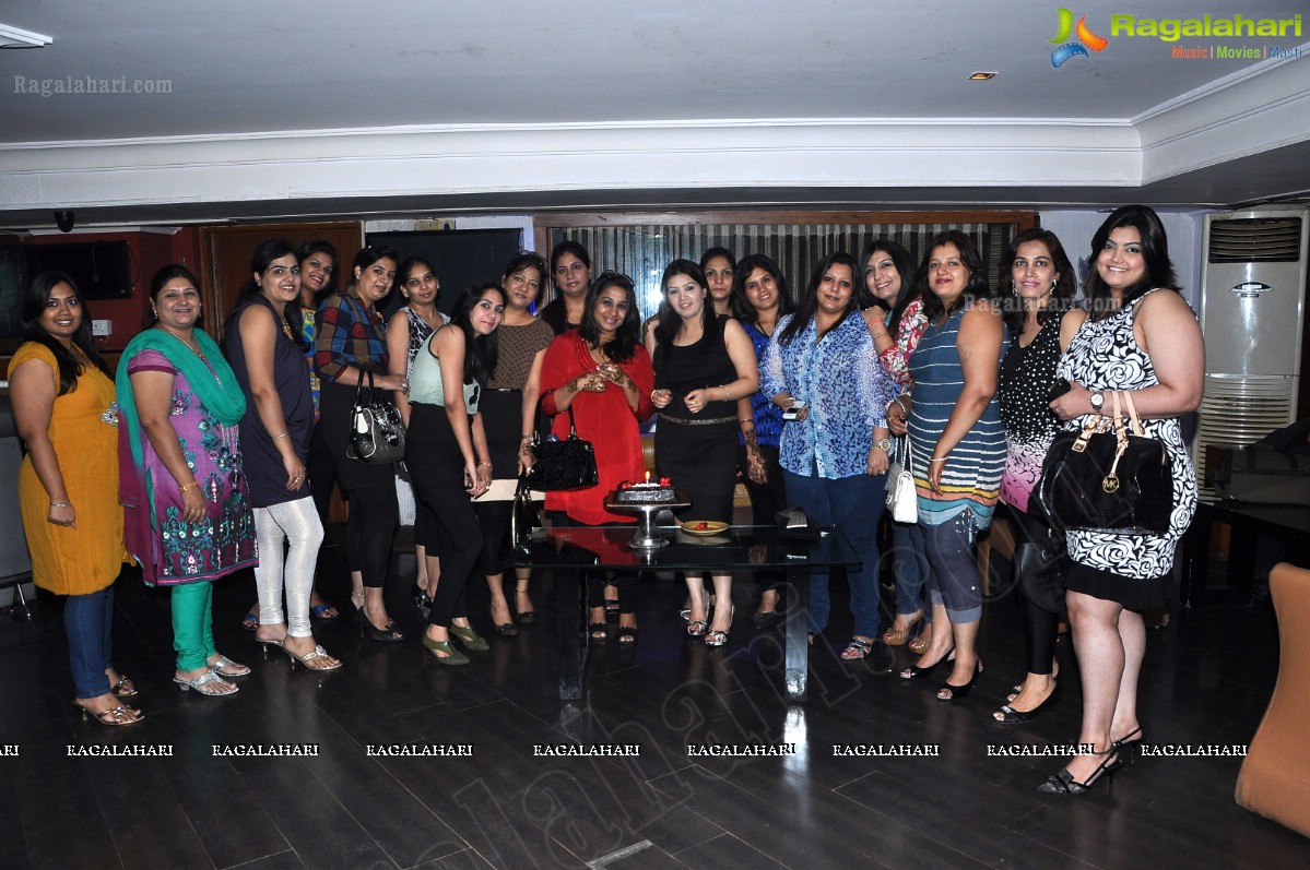 Gorgeous Girls Club Party at B&C Pub, Hyderabad