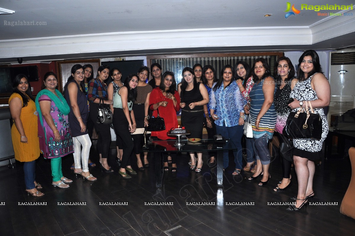 Gorgeous Girls Club Party at B&C Pub, Hyderabad