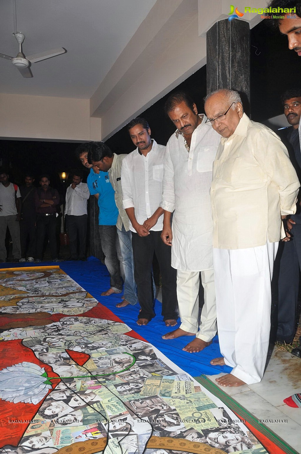 Mohan Babu gifts a big painting to ANR