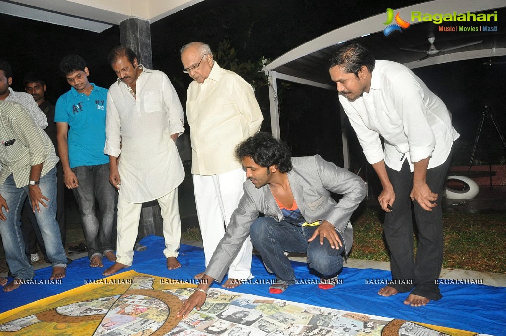 Mohan Babu gifts a big painting to ANR