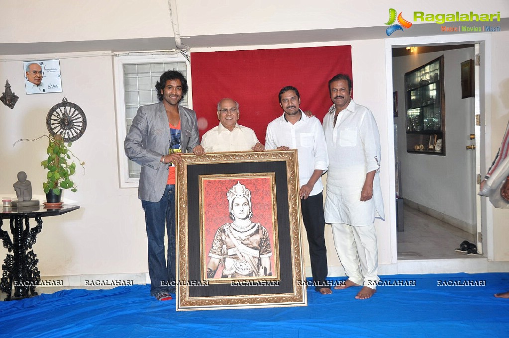 Mohan Babu gifts a big painting to ANR