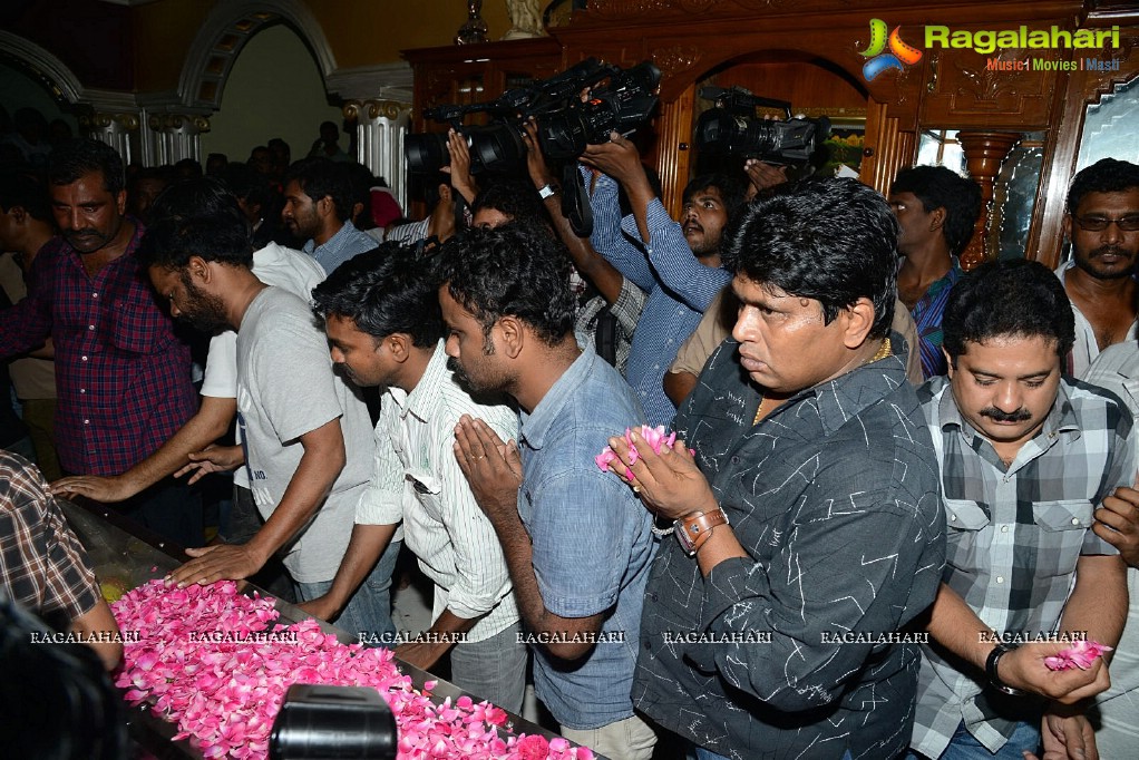 Celebrities pay tribute to Srihari (Set 1)