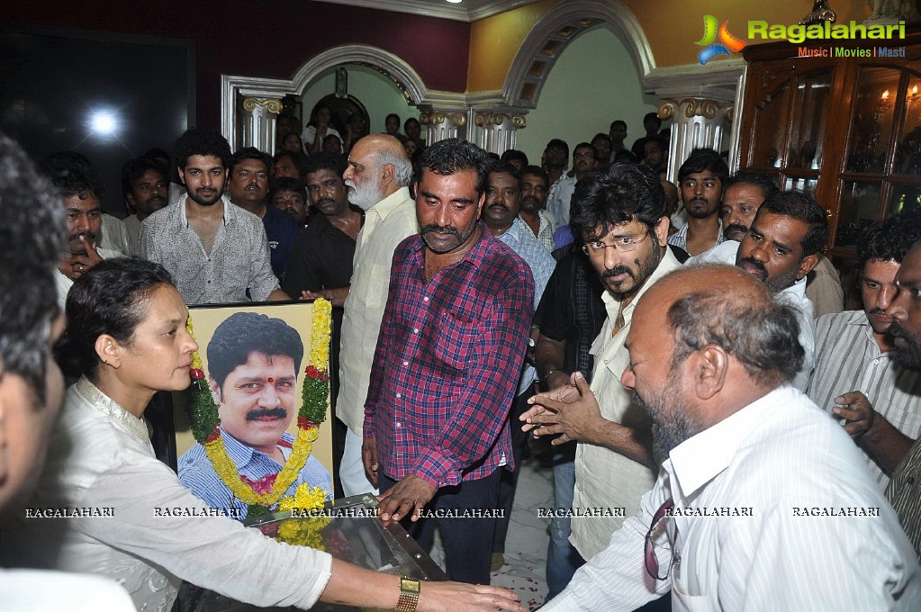 Celebrities pay tribute to Srihari (Set 1)