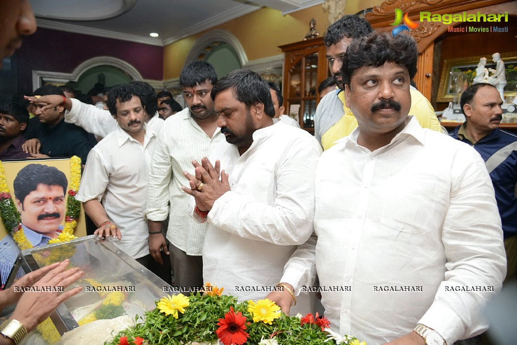 Celebrities pay tribute to Srihari (Set 1)