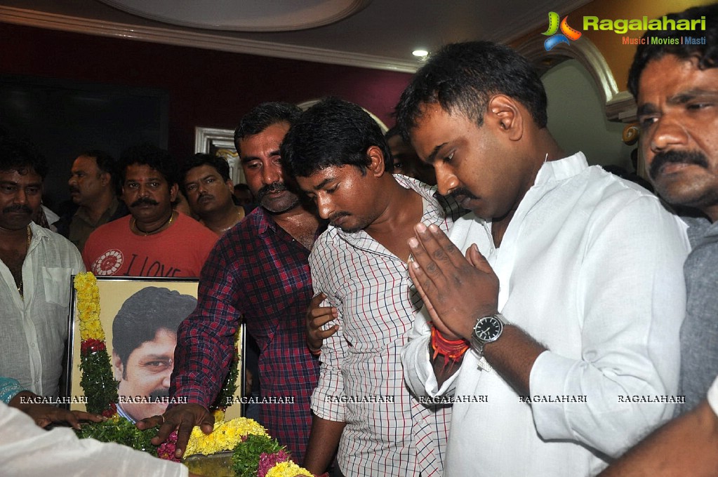 Celebrities pay tribute to Srihari (Set 1)