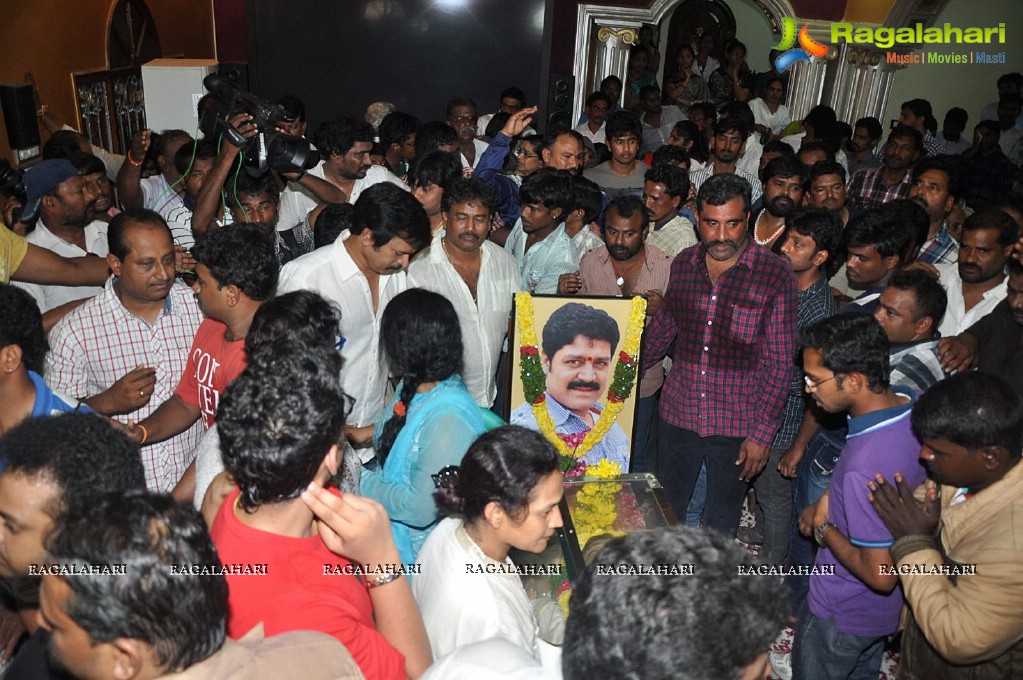 Celebrities pay tribute to Srihari (Set 1)